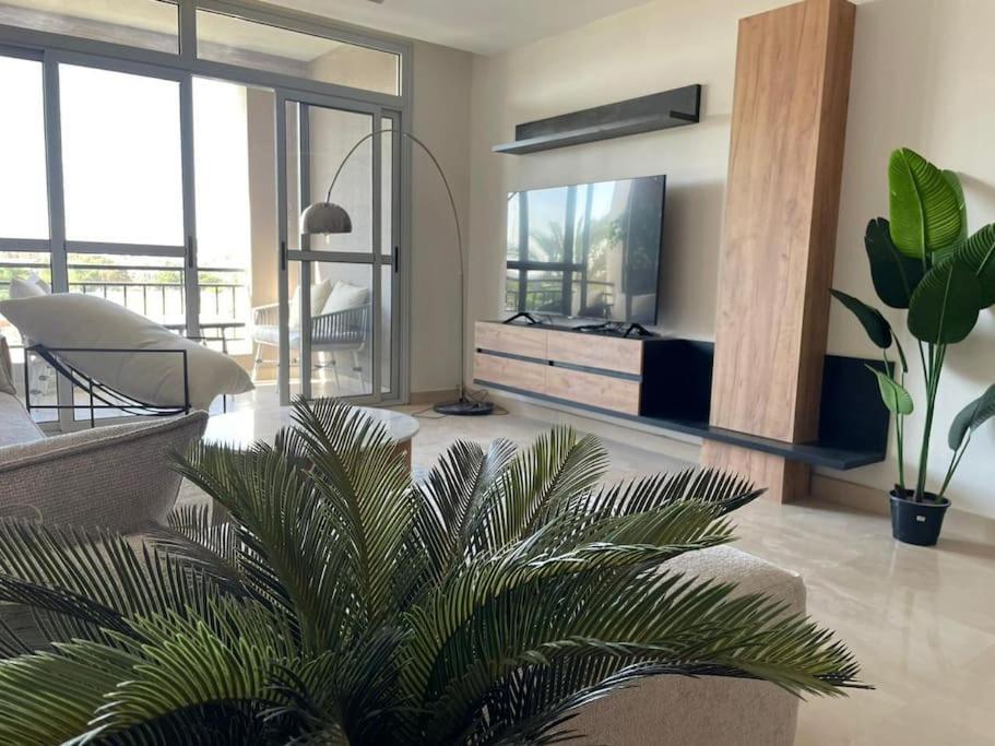 Lowest Price In Festival Apartment *